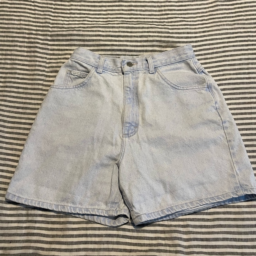 Vintage Levi Shorts Light Wash